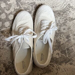 Mossimo Supply Co. White Lace Sneakers
